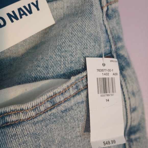 Jeans - Picture 2 of 5